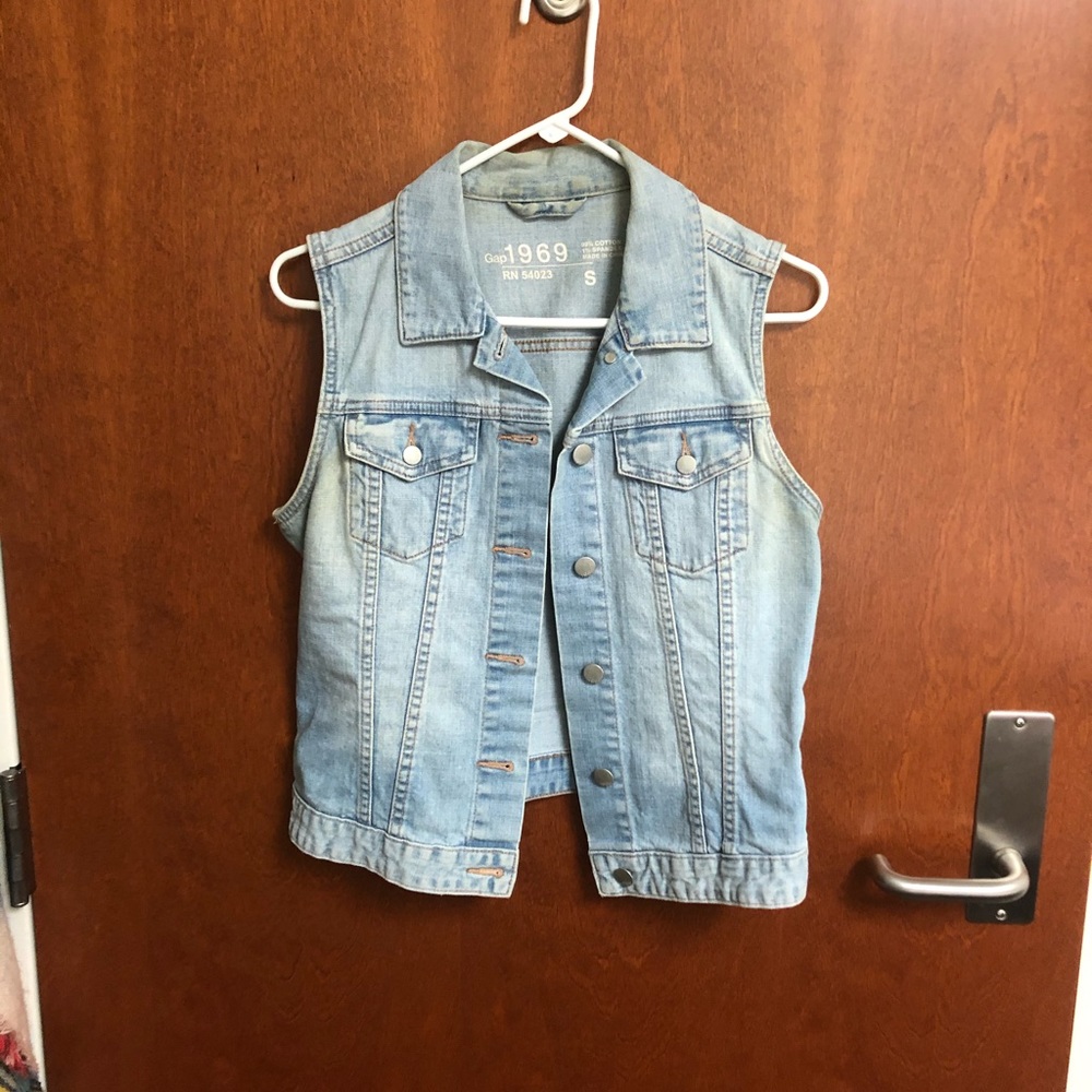 Jean Vest